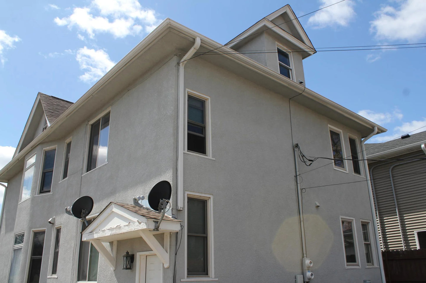 697 Cook Avenue, Saint Paul, MN 55106