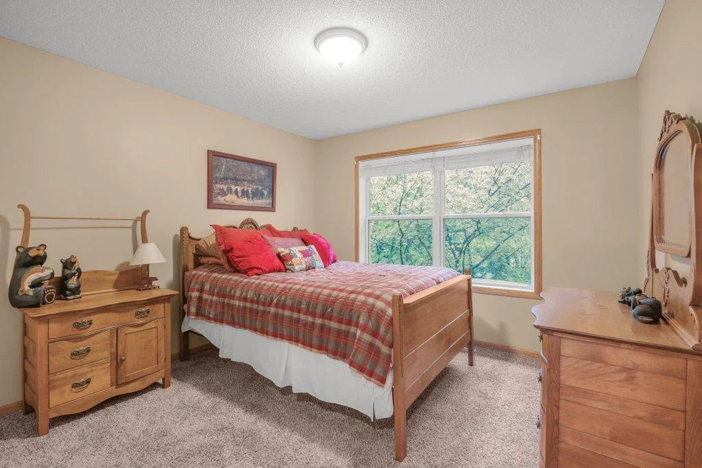 10426 Hidden Oaks Lane, Champlin, MN 55316