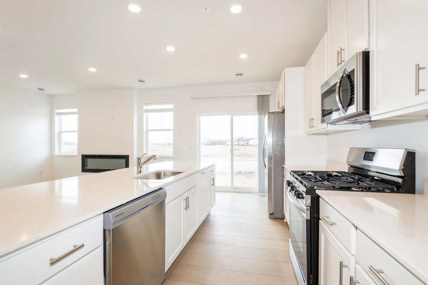 10515 Harbor Lane, Maple Grove, MN 55369