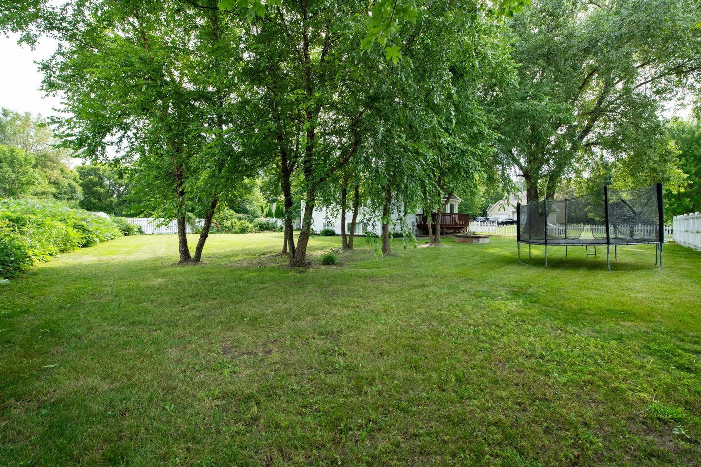 5910 Pineview Lane, Plymouth, MN 55442
