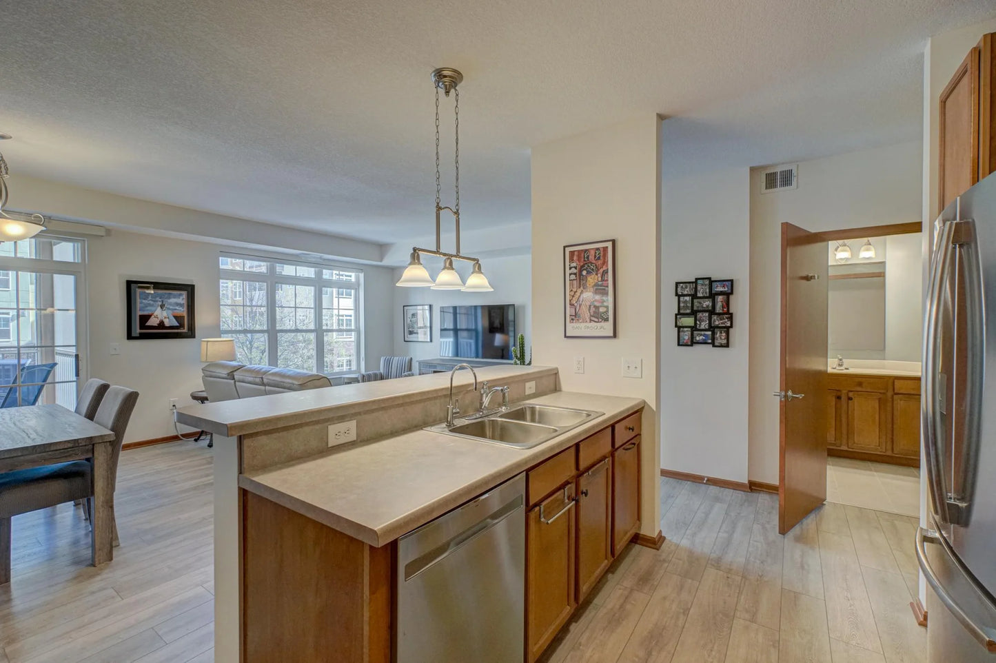 2550 38th Avenue, Saint Anthony, MN 55421