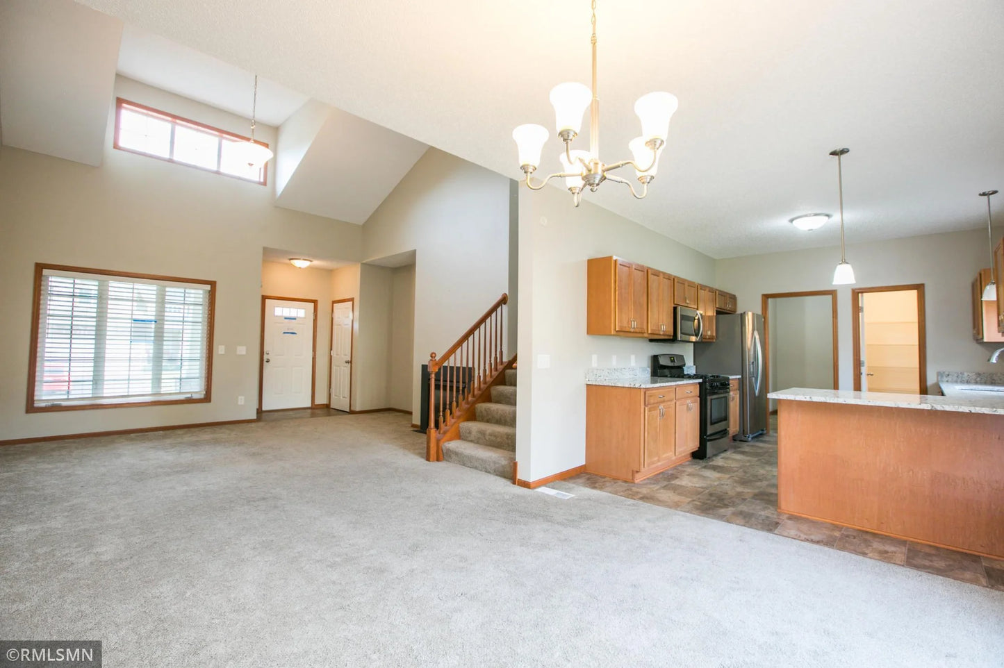 21314 Hytrail Circle, Lakeville, MN 55044