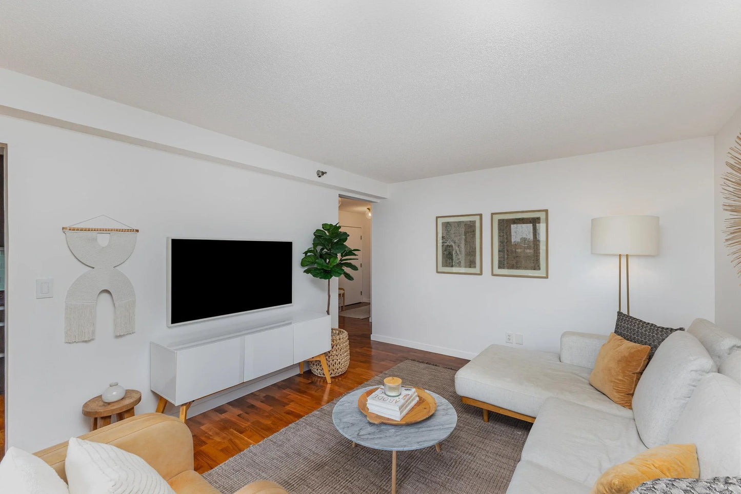 52 Groveland Terrace, Minneapolis, MN 55403