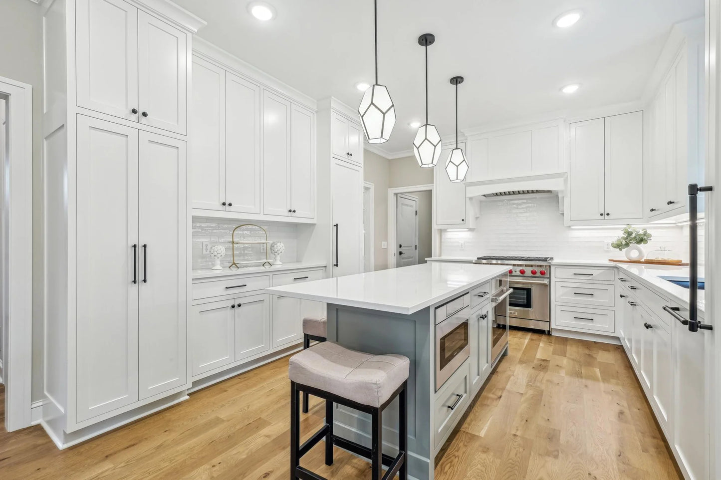 9535 Olympia Drive, Eden Prairie, MN 55347