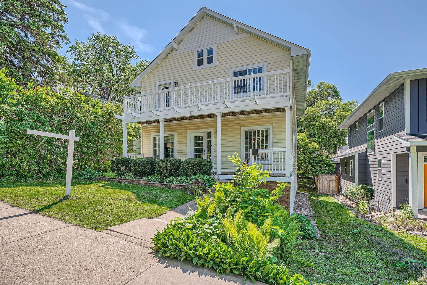 8 Queen Avenue, Minneapolis, MN 55405