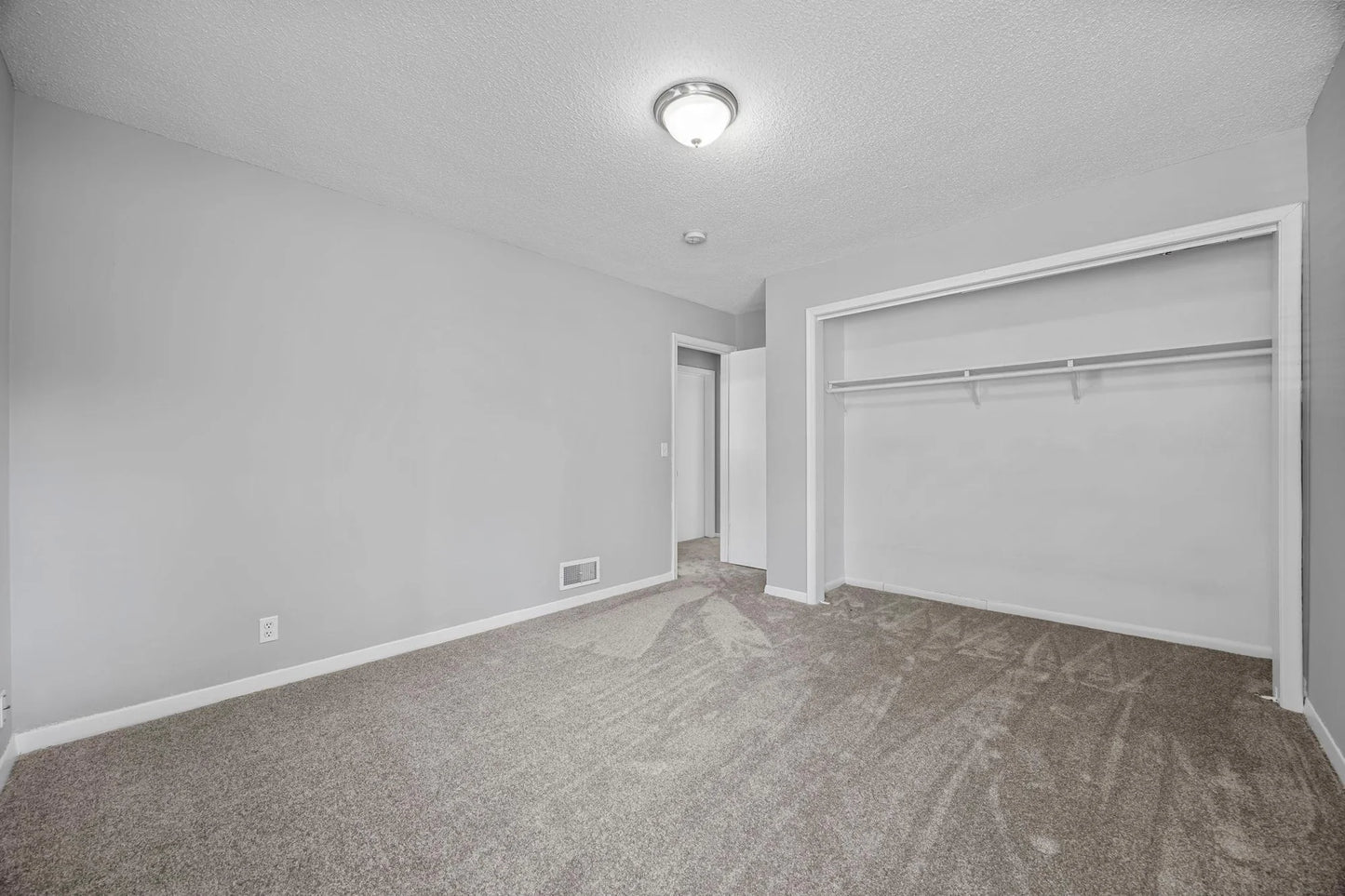 4801 Louisiana Avenue, Crystal, MN 55428