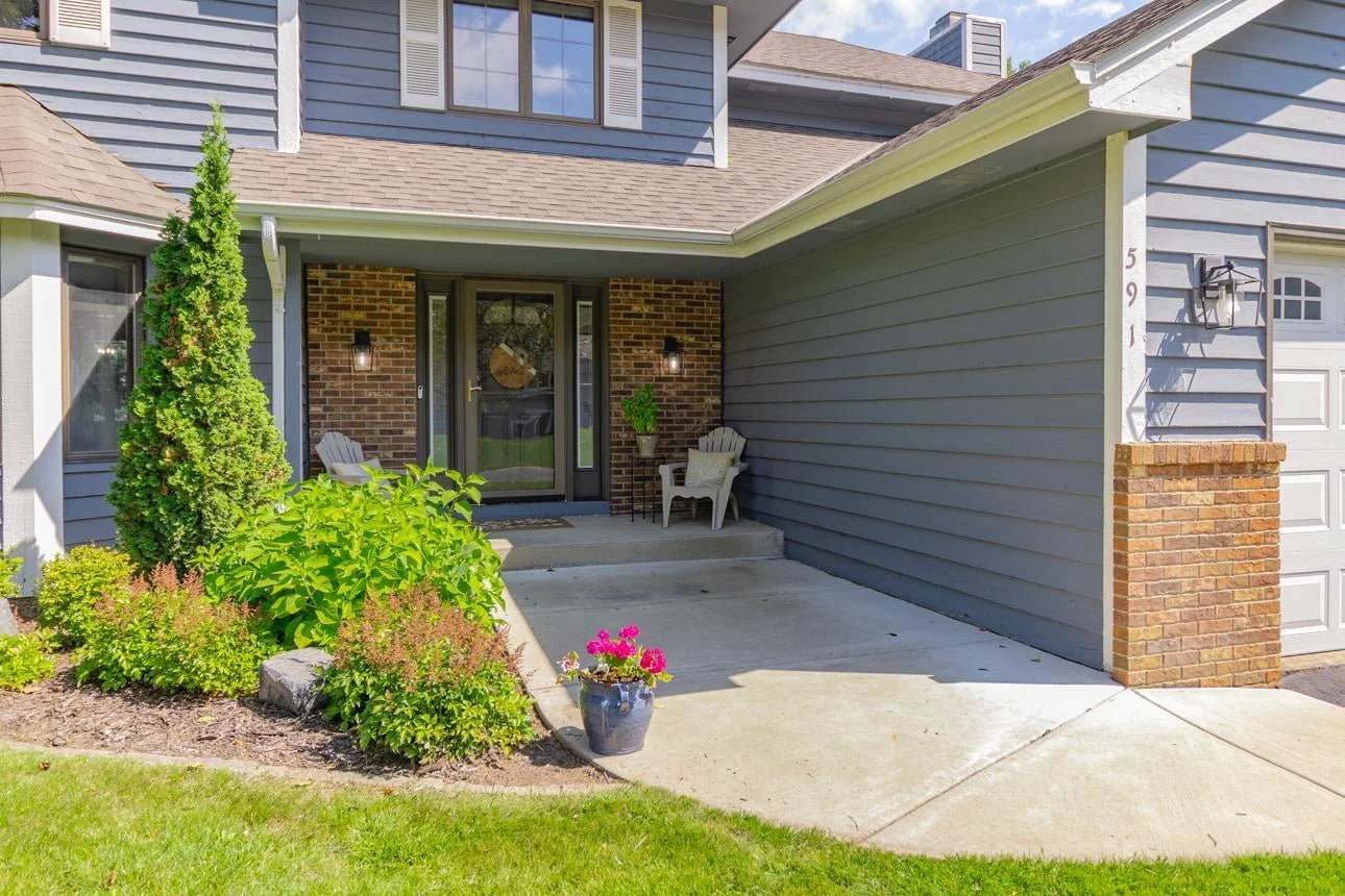 591 Autumn Oaks Court, Eagan, MN 55123