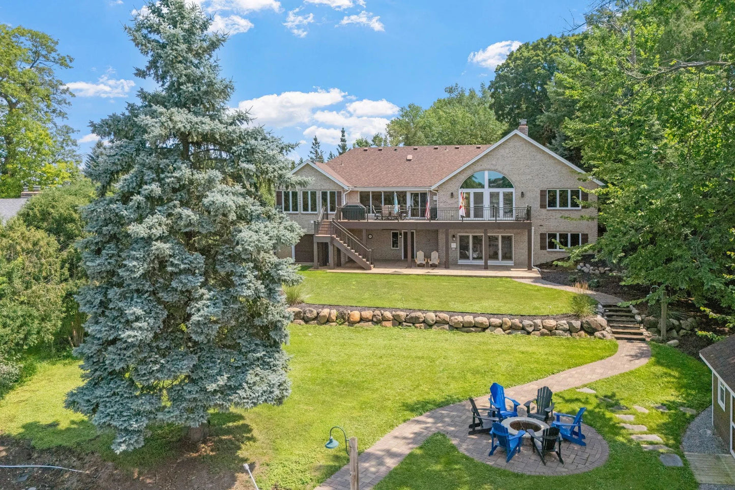4360 Enchanted Drive, Shorewood, MN 55364