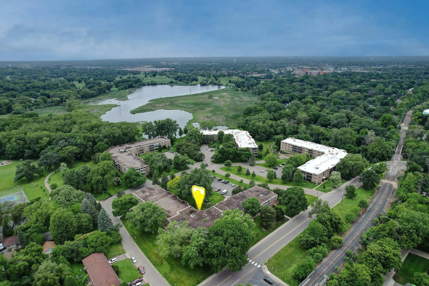 4380 Brookside Court, Edina, MN 55436