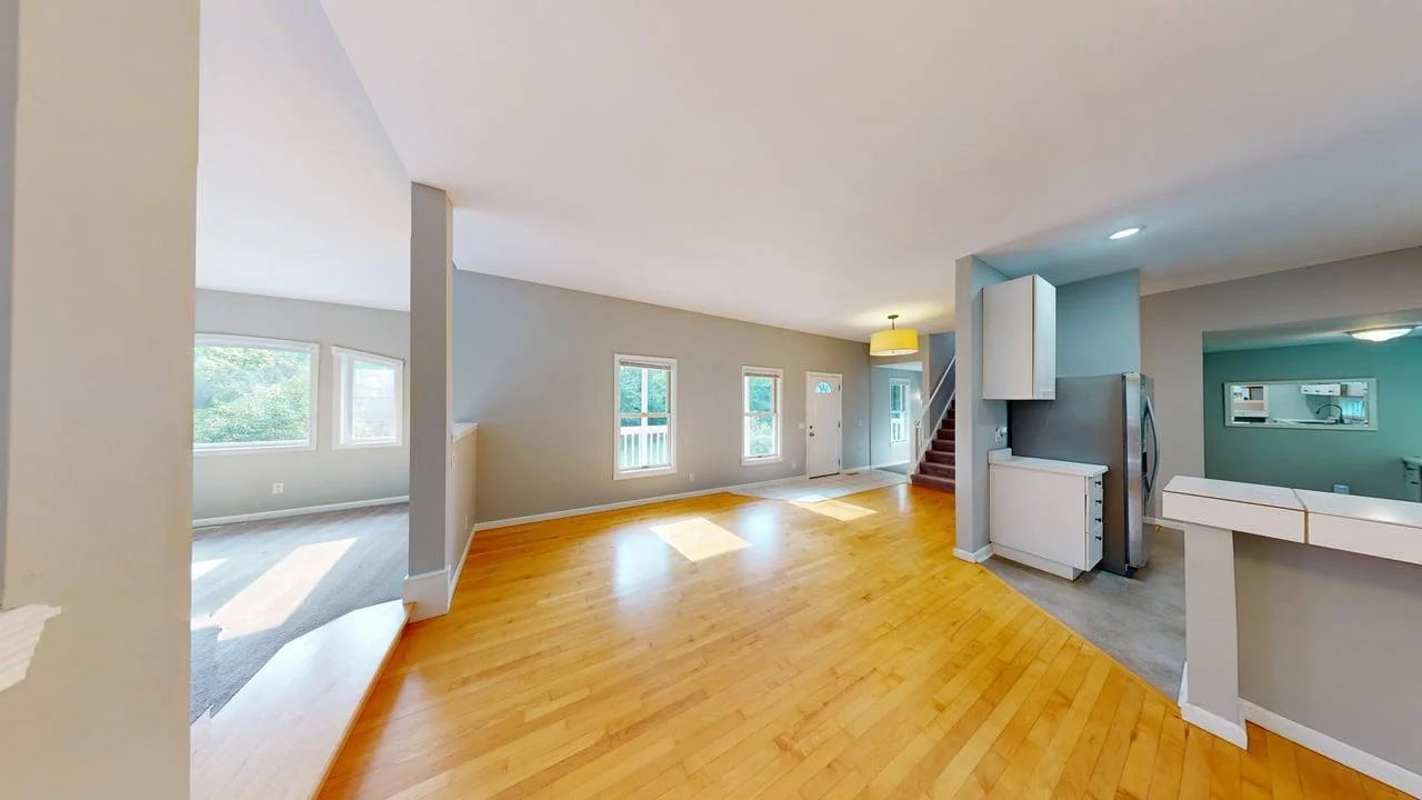 520 Hanlon Ave , Orono, MN 55391