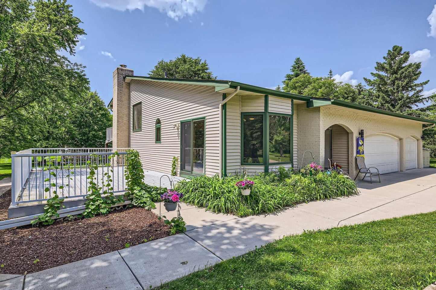 14890 Country Road, Rogers, MN 55374