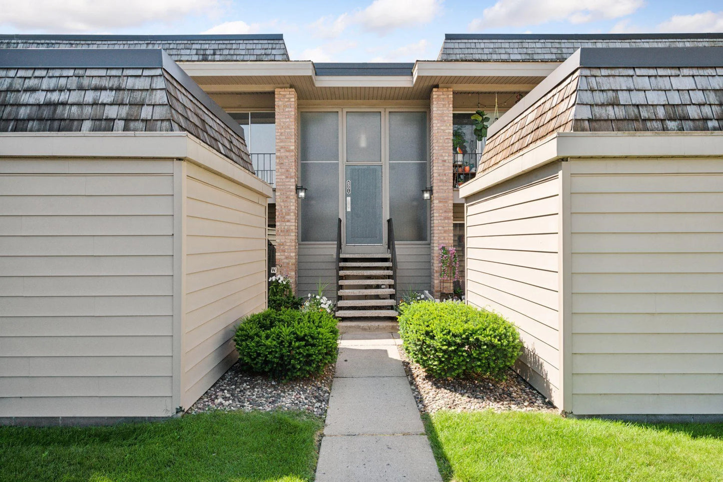 6301 Colony Way, Edina, MN 55435