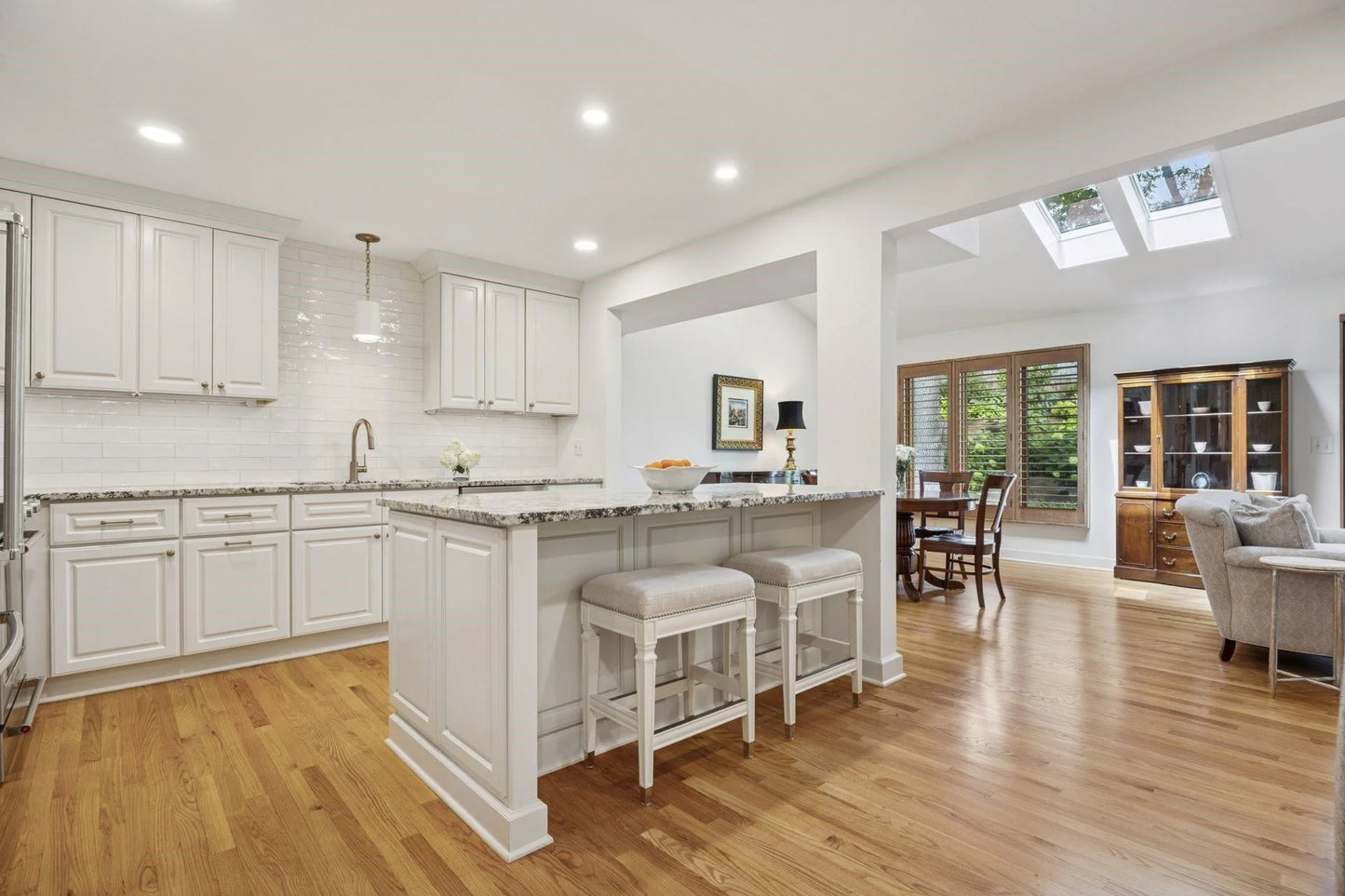 6104 Blake Ridge Road, Edina, MN 55436