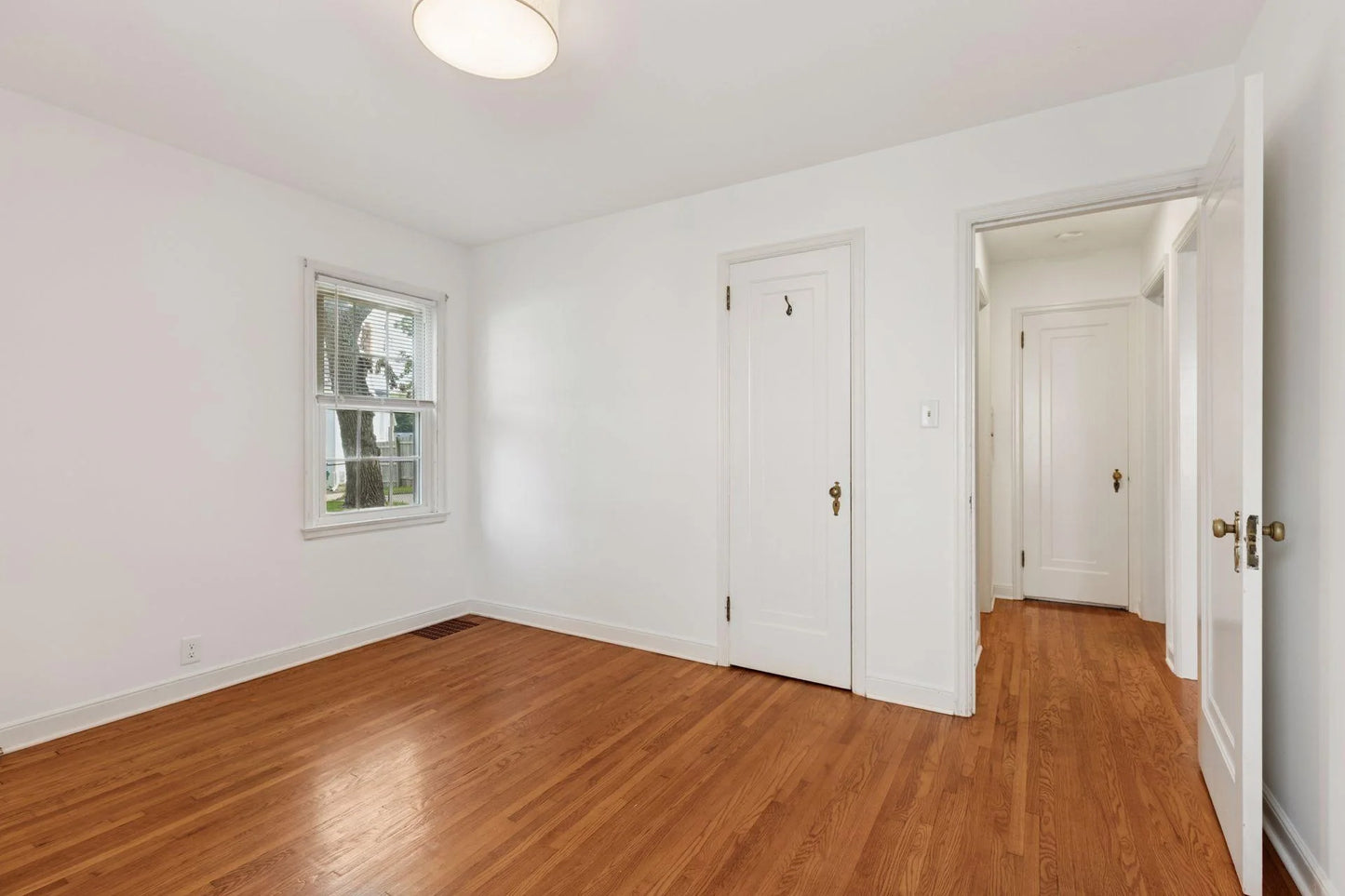 5717 Lake Street, Saint Louis Park, MN 55416