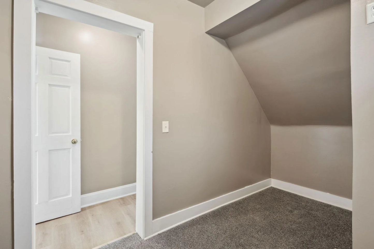 650 Holly Avenue, Saint Paul, MN 55104