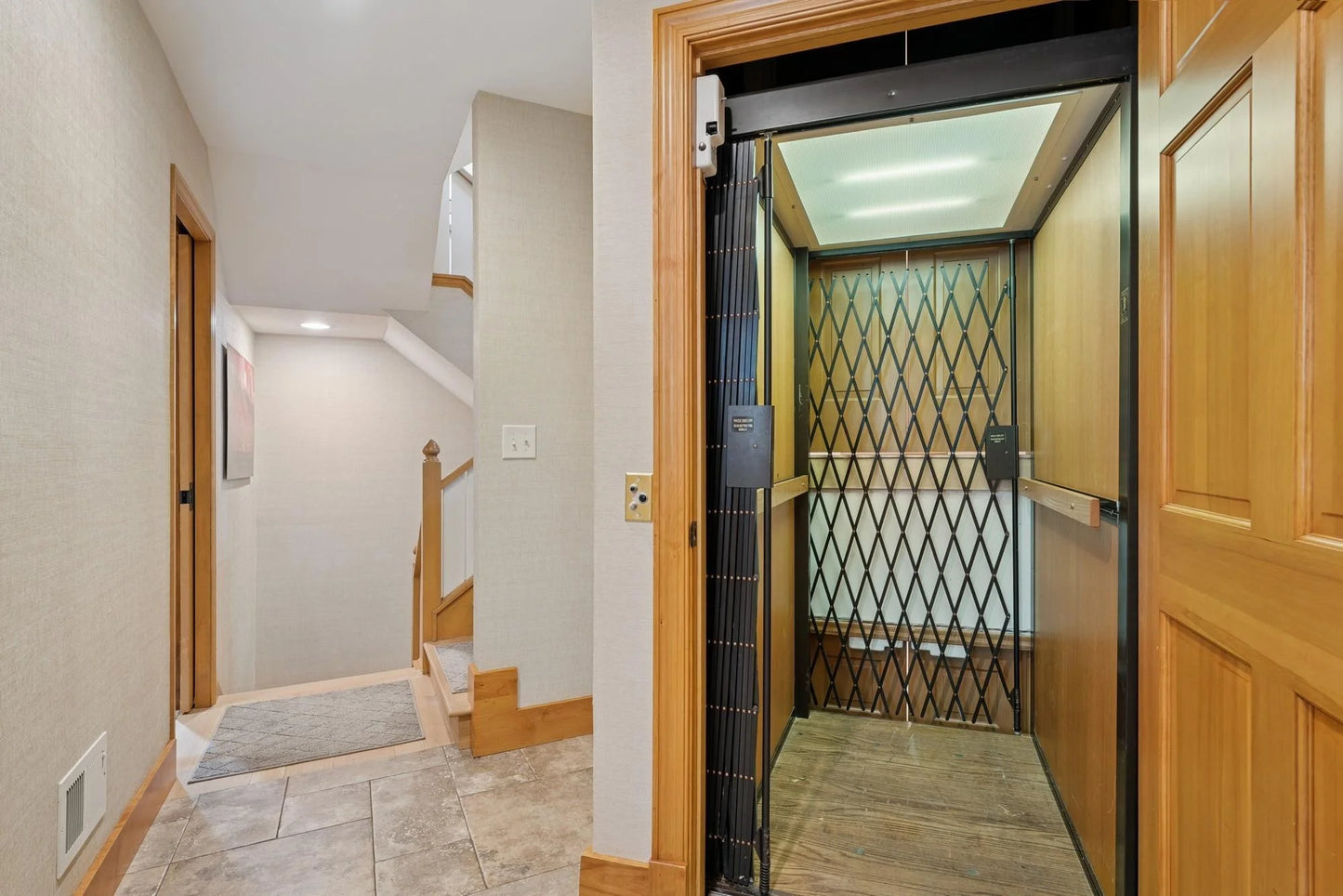 10420 Bluff Circle, Chaska, MN 55318