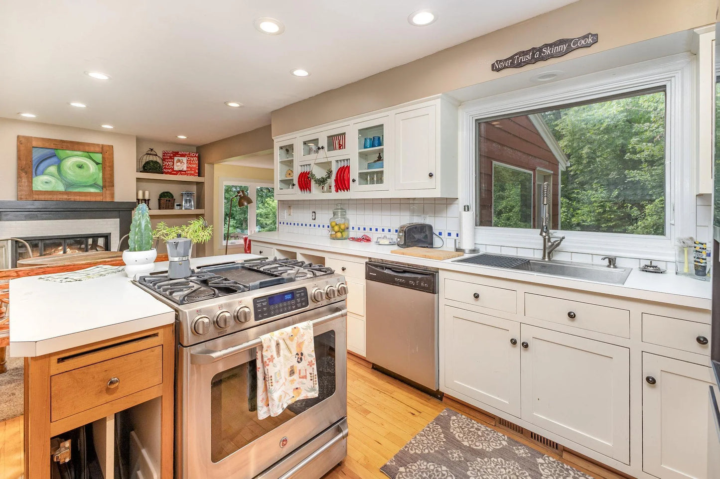 2530 Old Beach Road, Orono, MN 55391