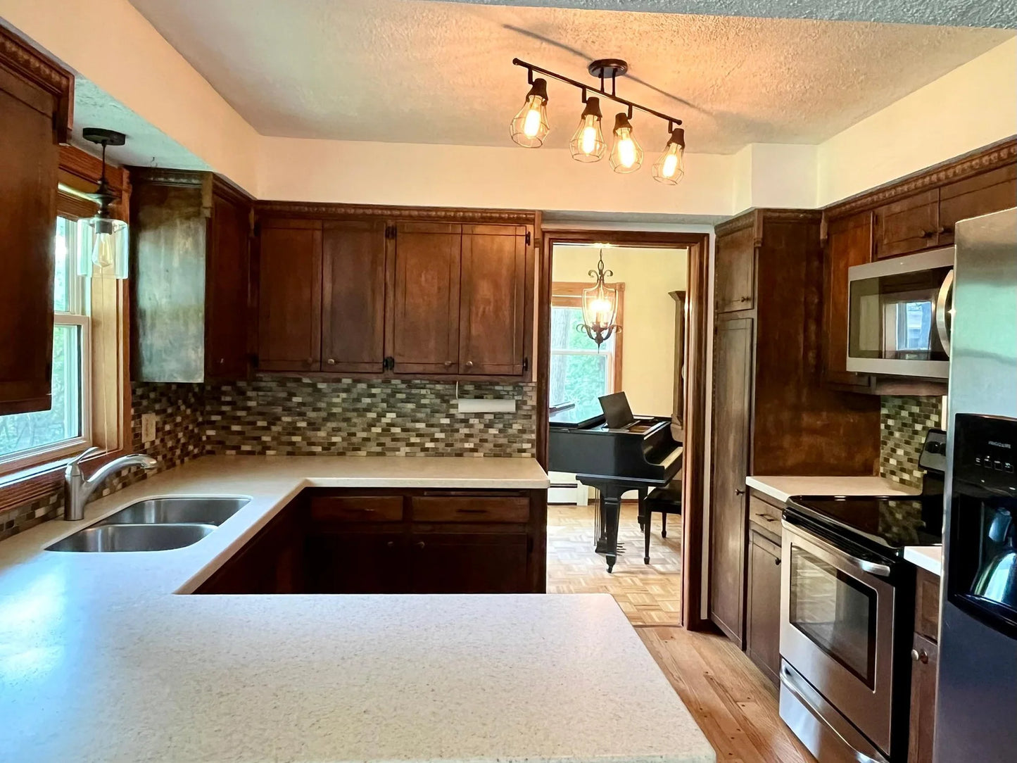 4486 Wood Duck Drive, Vadnais Heights, MN 55127