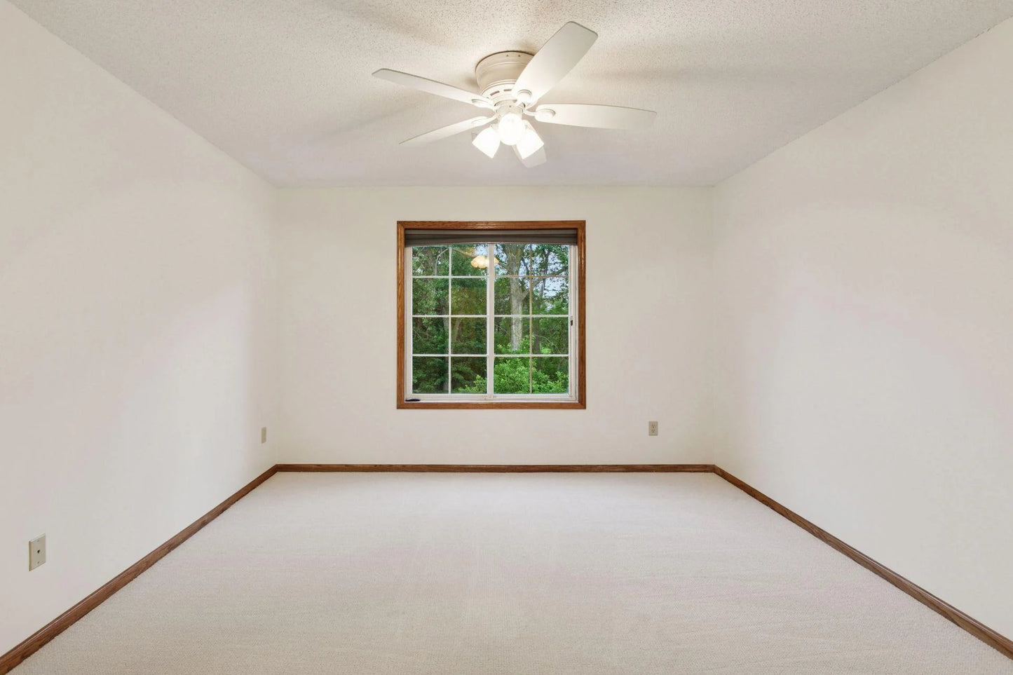 100 Primrose Court, Vadnais Heights, MN 55127
