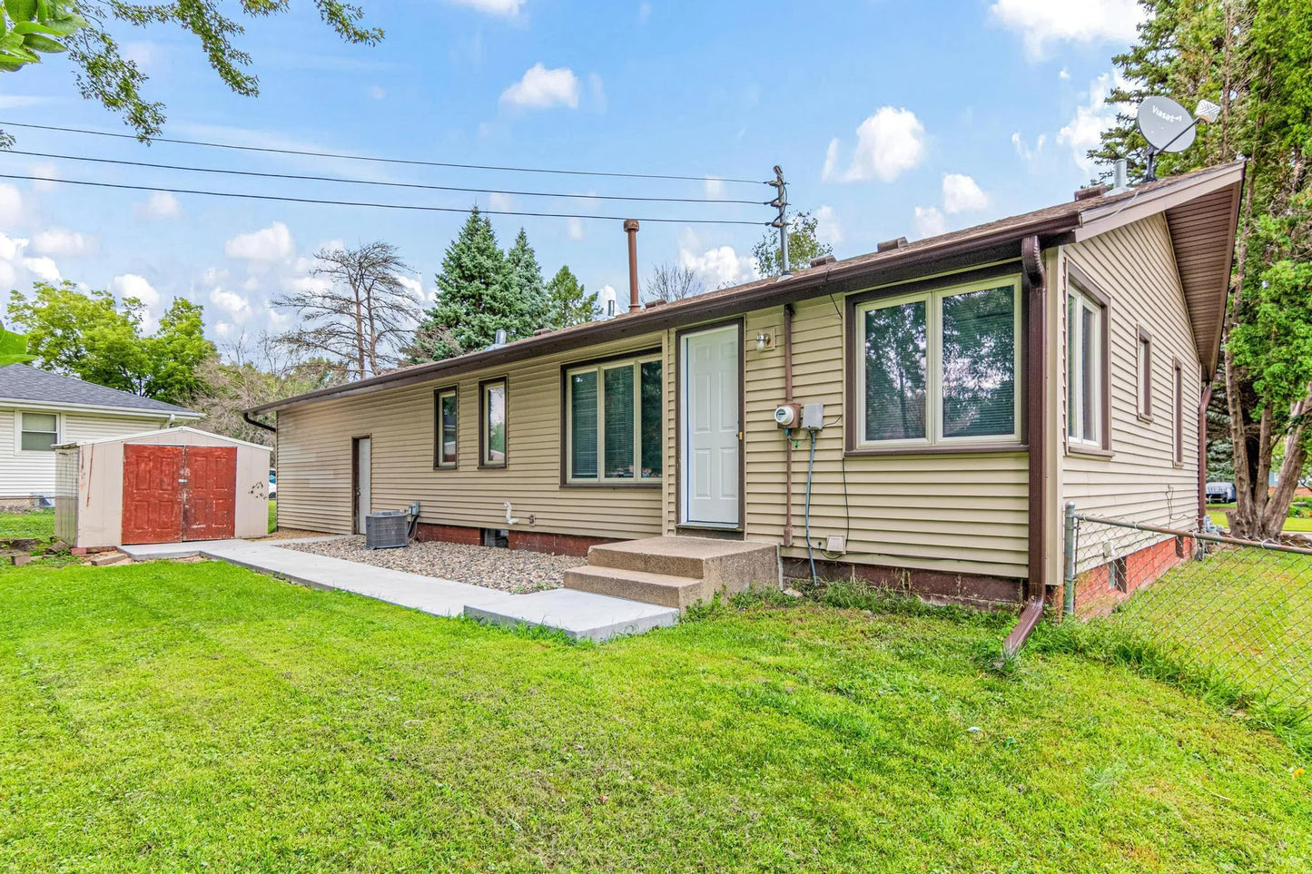 6225 Century Boulevard, Brooklyn Park, MN 55429