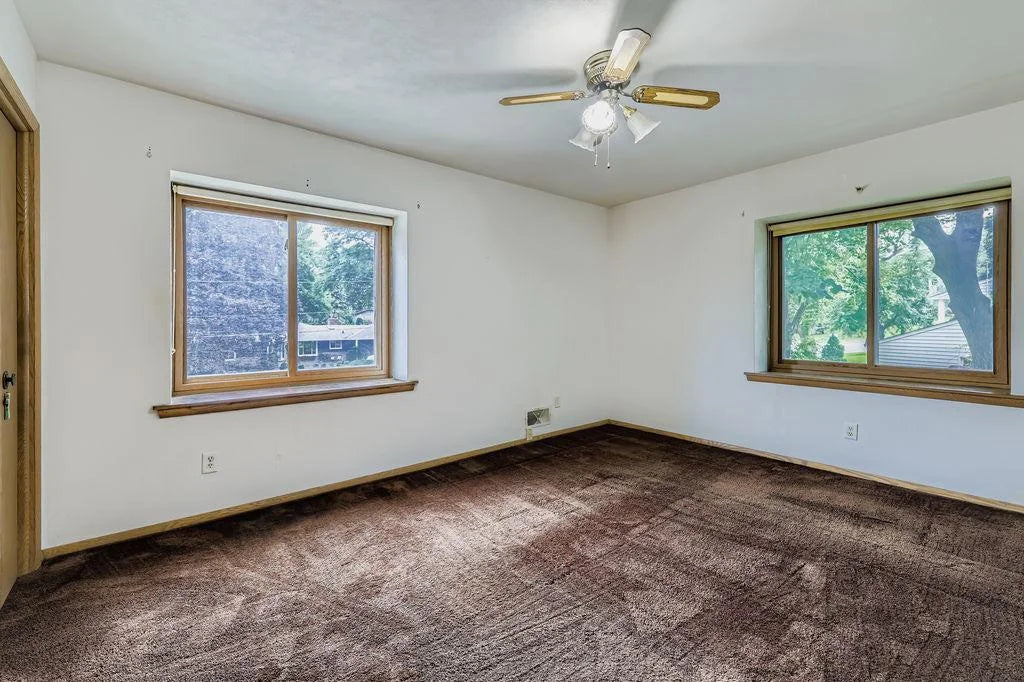 25 Kraft Road, West Saint Paul, MN 55118