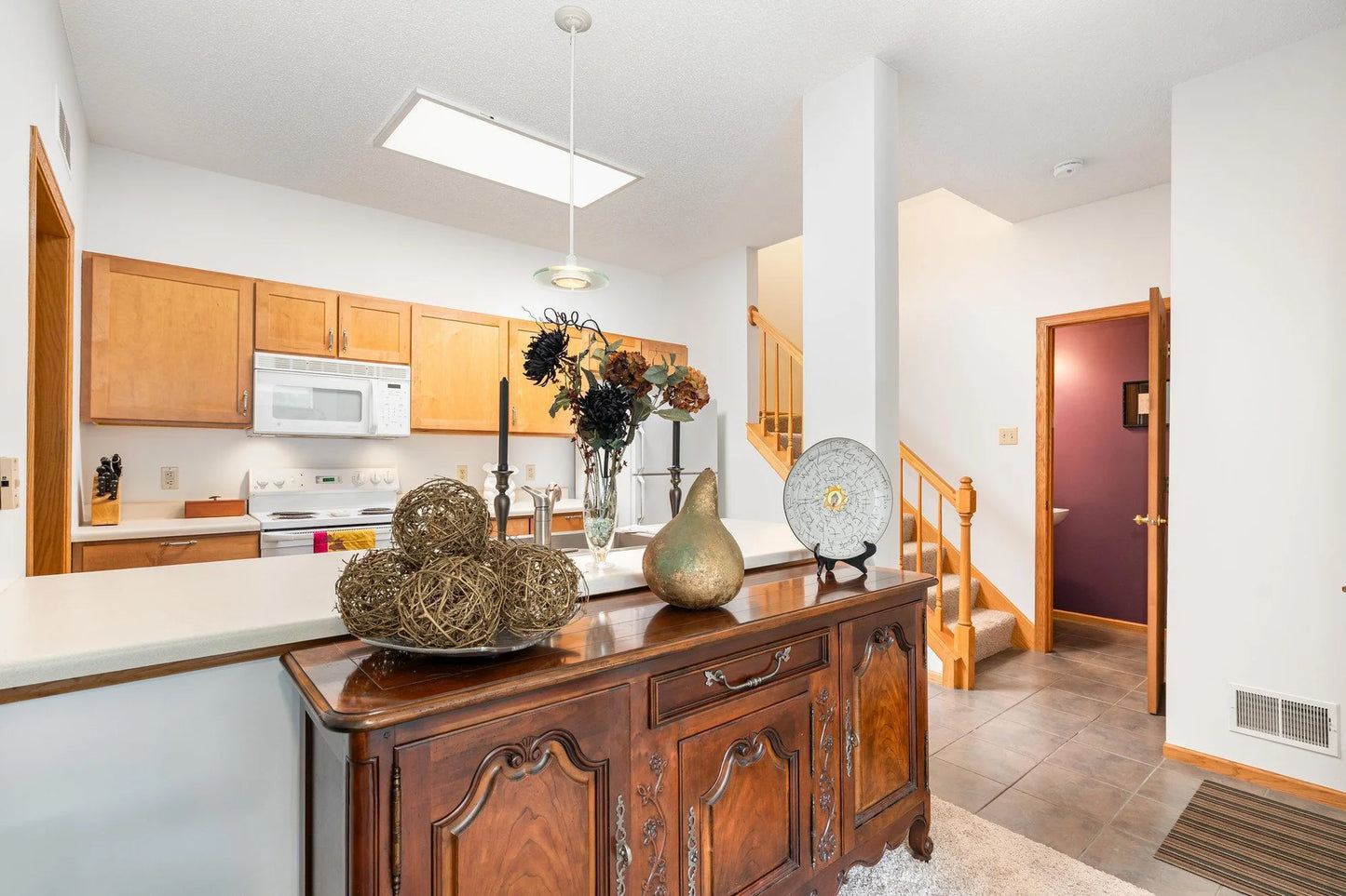 577 Woodduck Drive, Woodbury, MN 55125