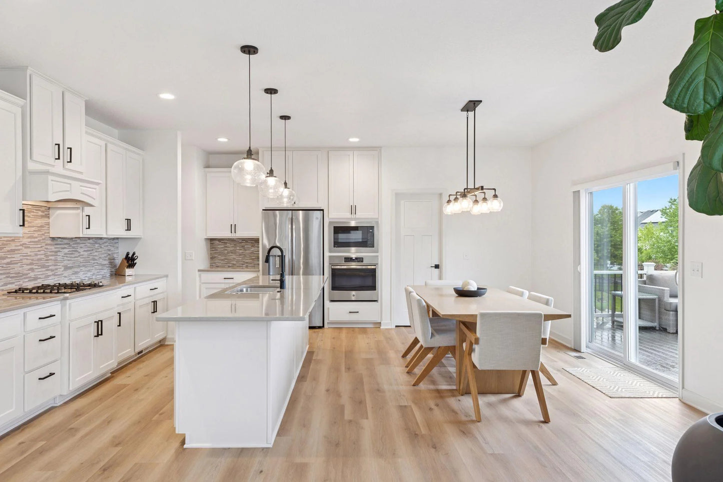 5175 White Star Lane, Woodbury, MN 55129