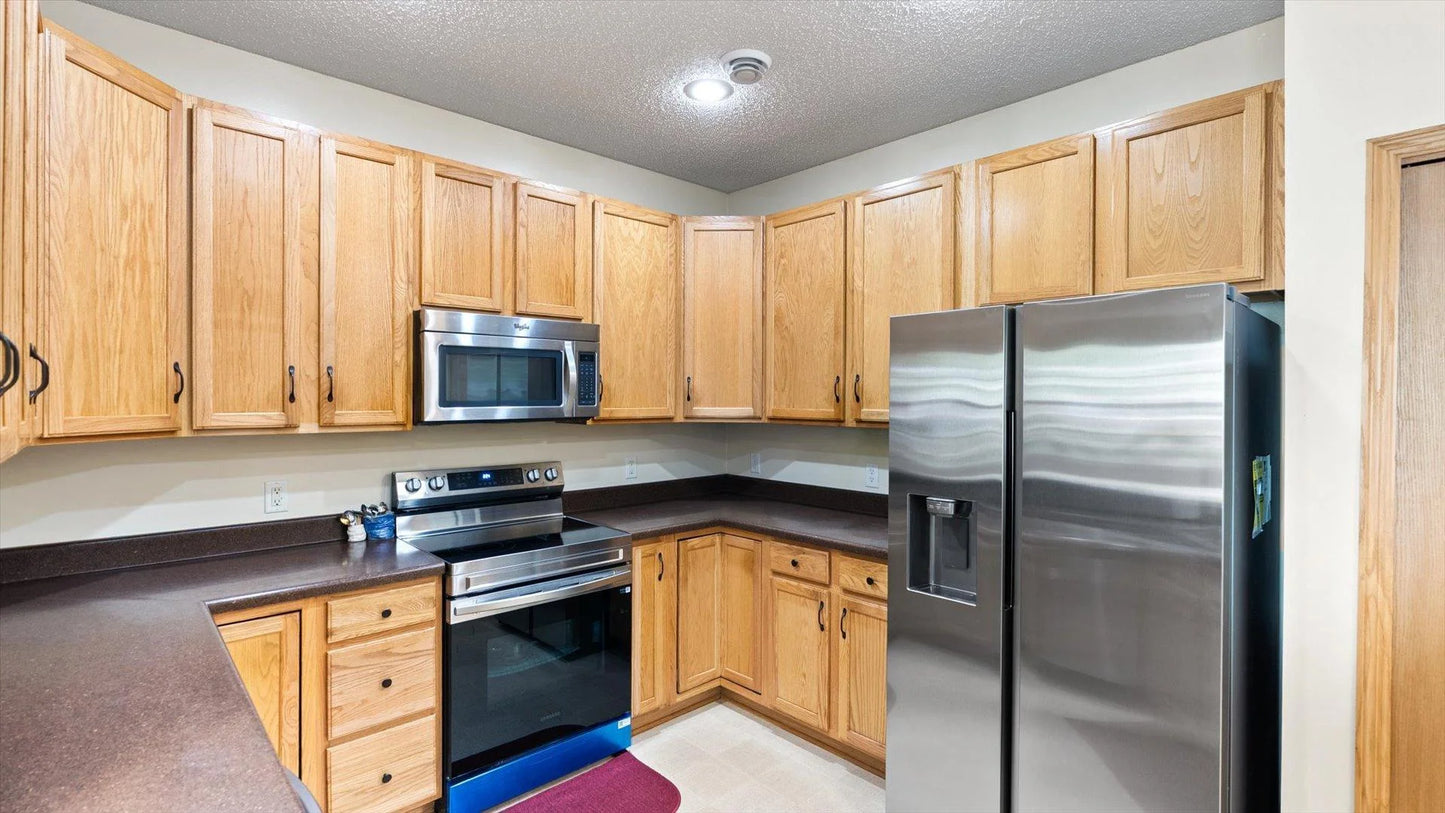 13749 Atrium Avenue, Rosemount, MN 55068