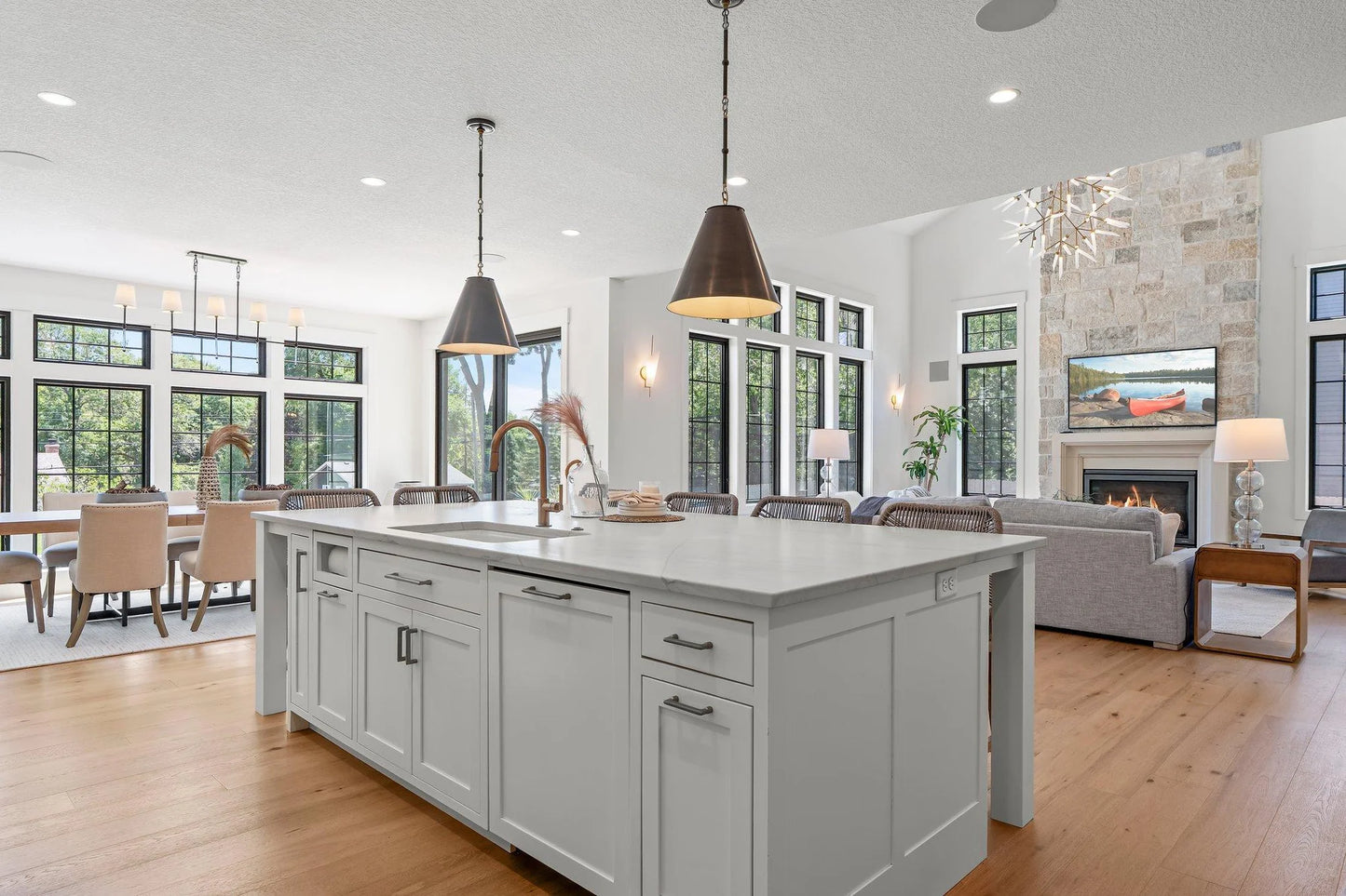5717 Olinger Road, Edina, MN 55436