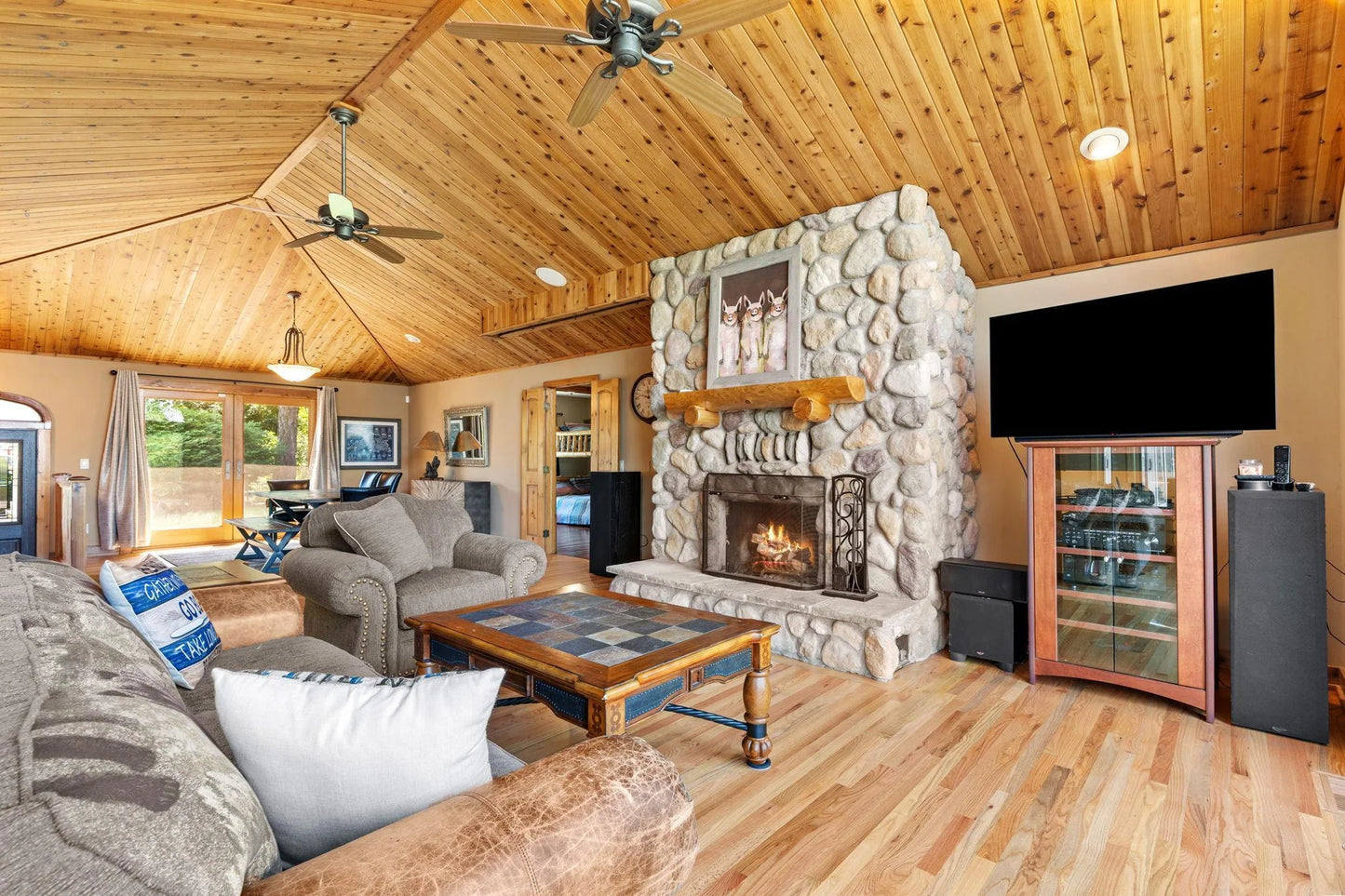 4360 Enchanted Drive, Shorewood, MN 55364