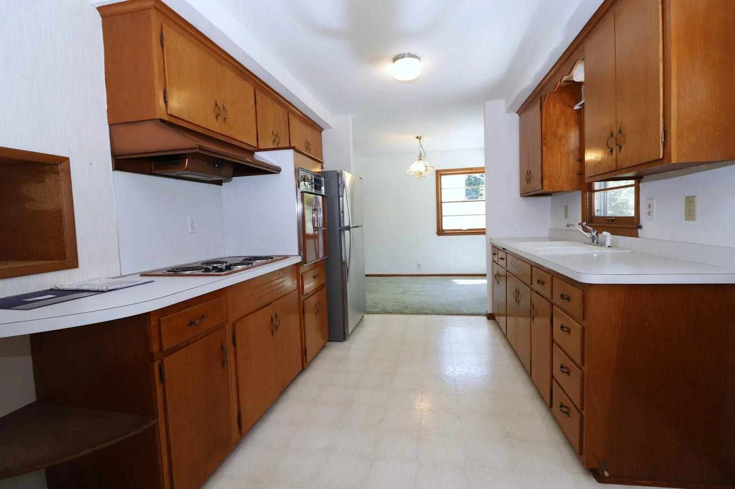 5043 Overlook Circle, Bloomington, MN 55437