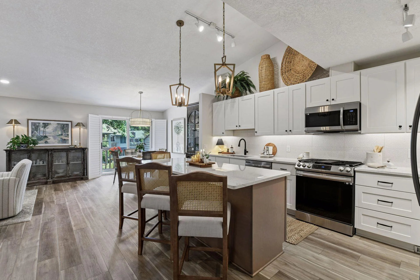 6304 Pheasant Court, Edina, MN 55436