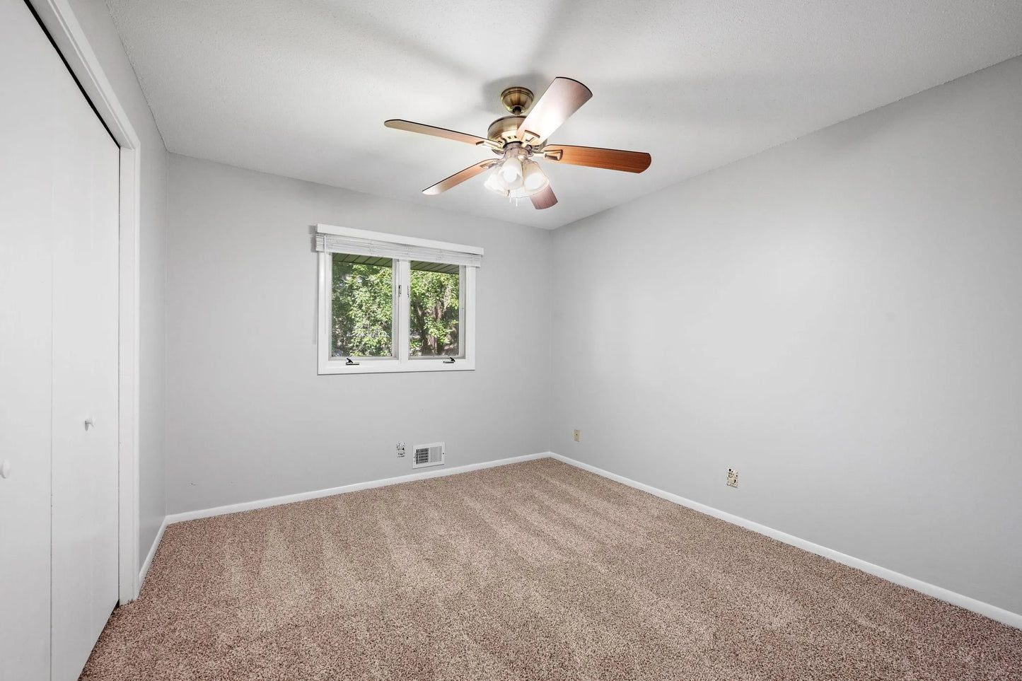5237 Sunnyside Road, Mounds View, MN 55112
