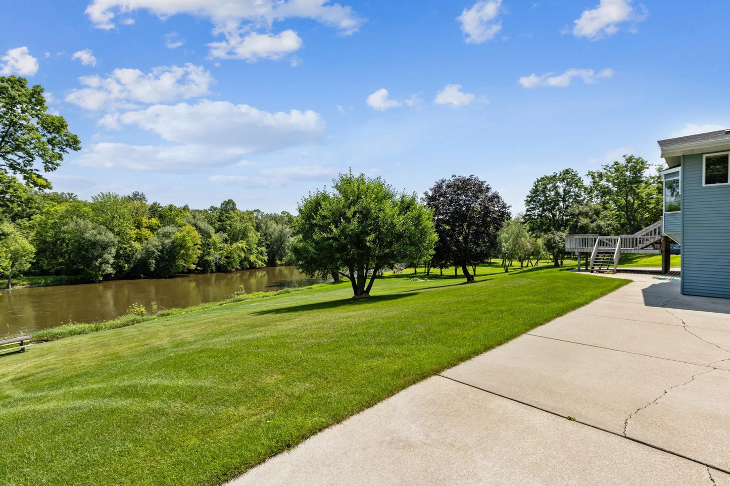 2560 Lander Avenue, Saint Michael, MN 55376
