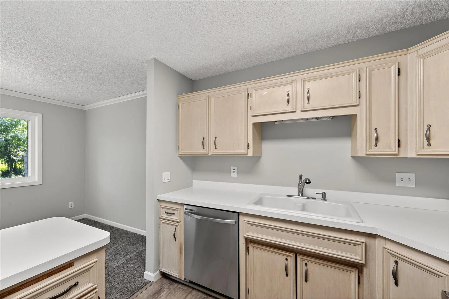 5392 Old Shakopee Circle, Bloomington, MN 55437
