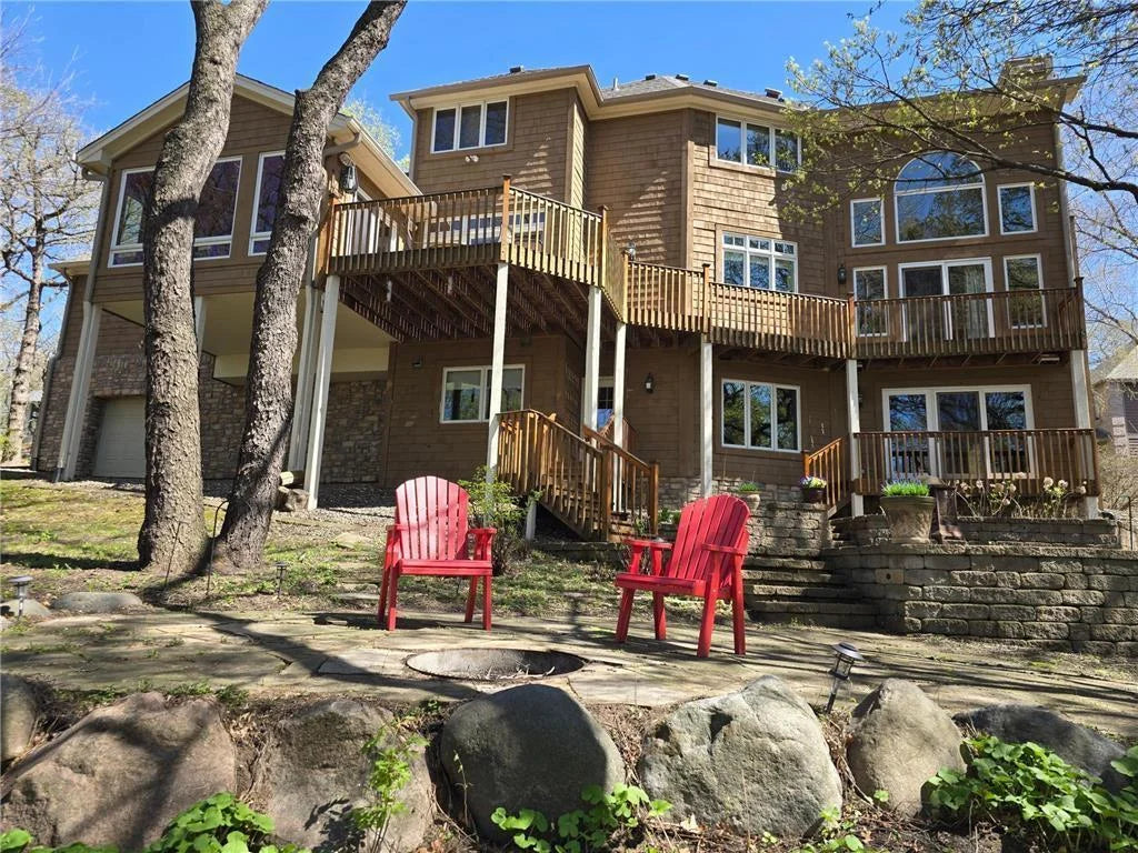 11338 Hawk High Court, Eden Prairie, MN 55347