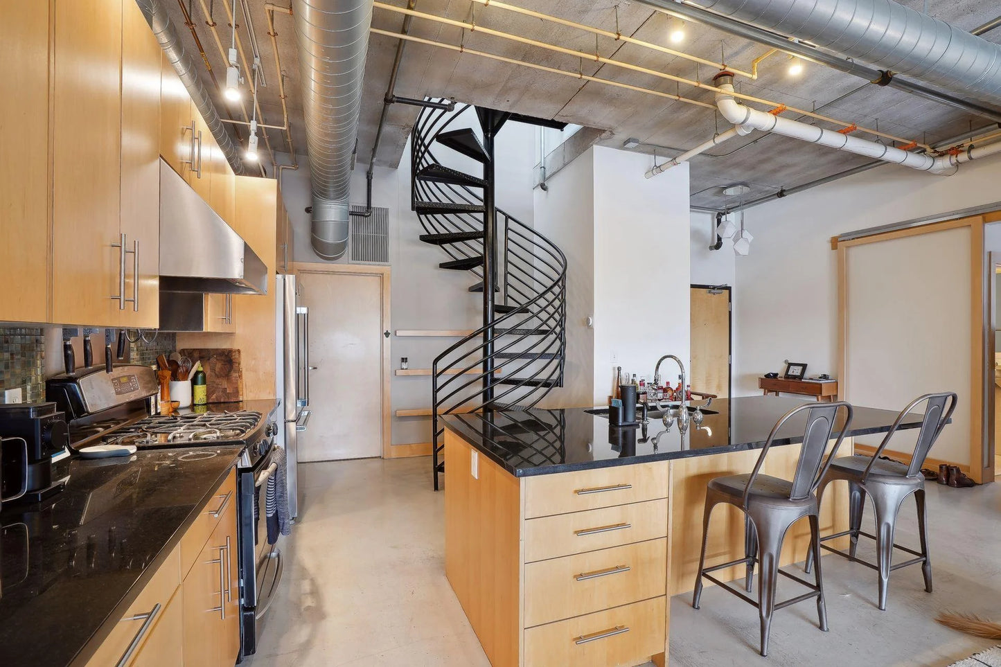 525 3rd Street, Minneapolis, MN 55401
