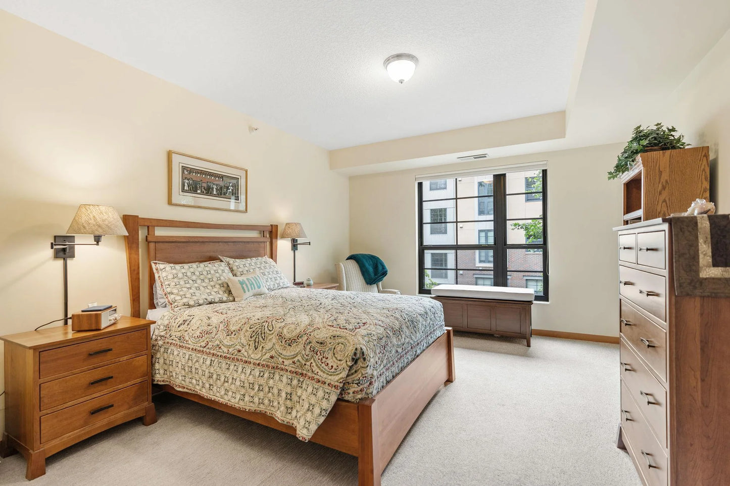 2565 Franklin Avenue, Saint Paul, MN 55114