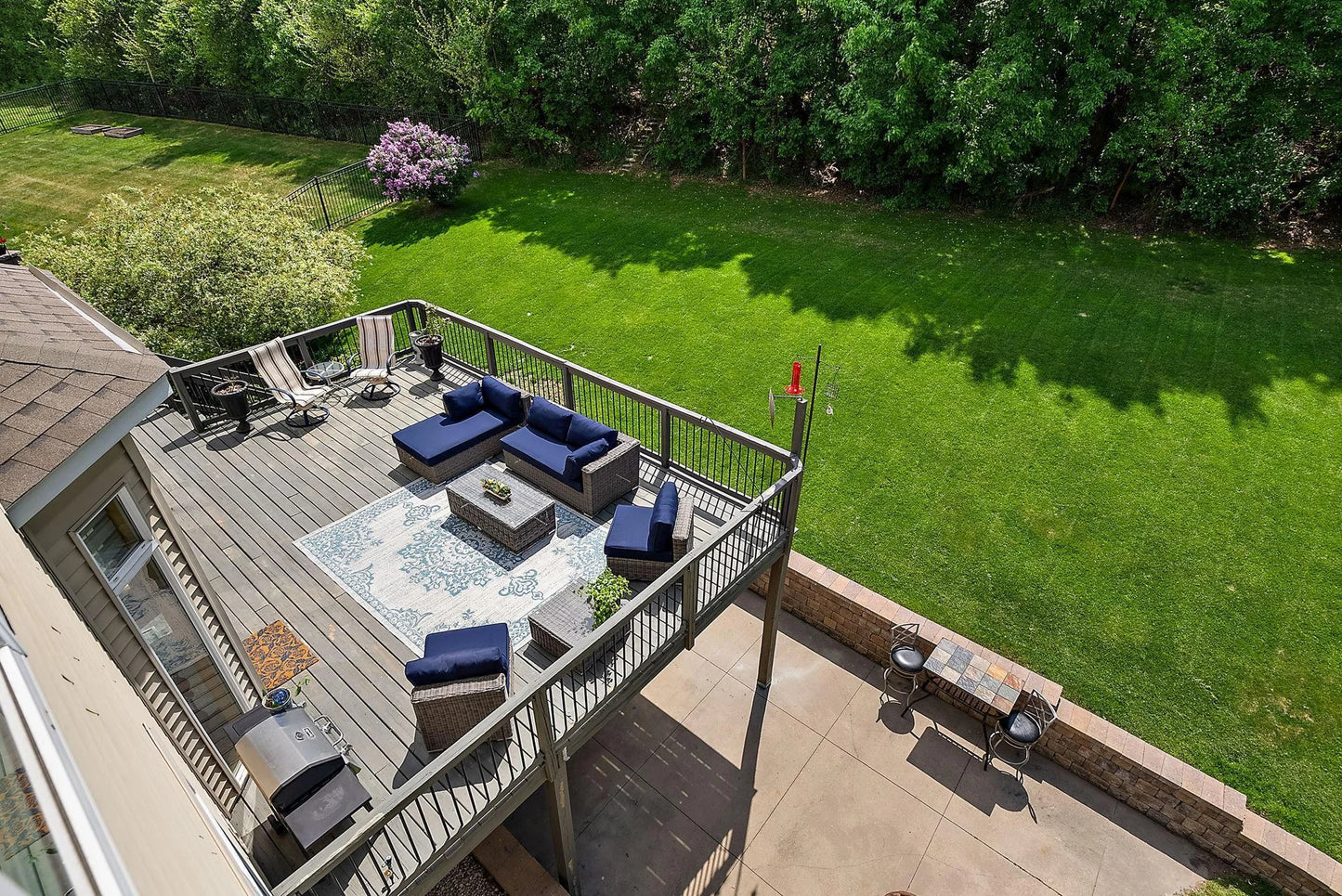 3321 Willie Drive, Burnsville, MN 55337