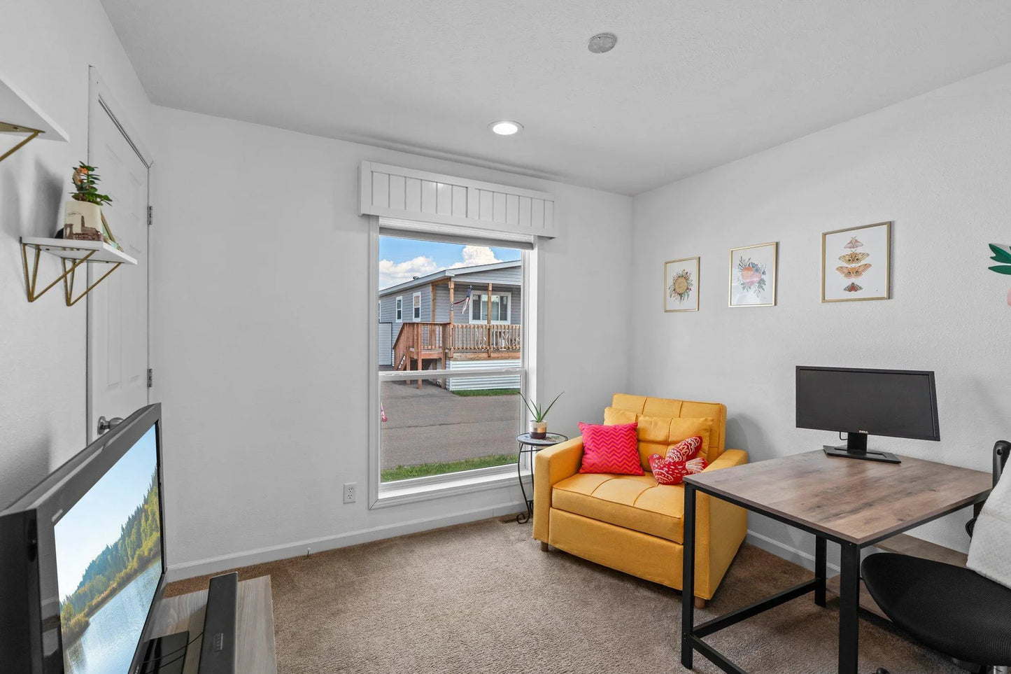 2501 Lowry Avenue, Saint Anthony, MN 55418