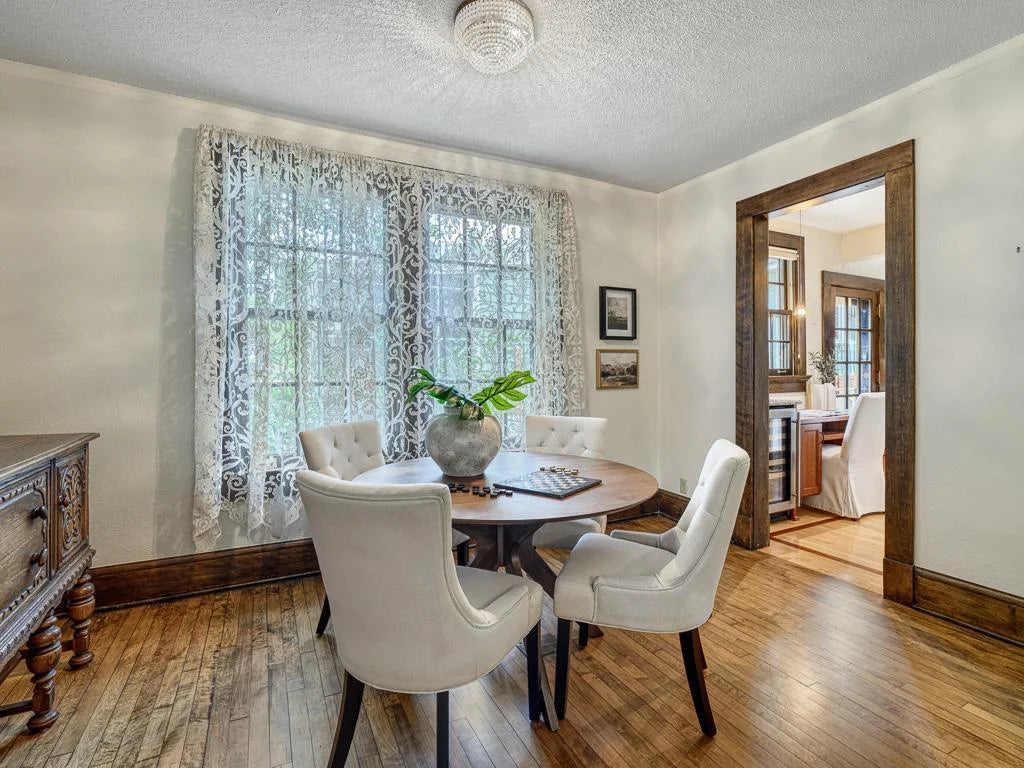 15 Benhill Road, Saint Paul, MN 55105