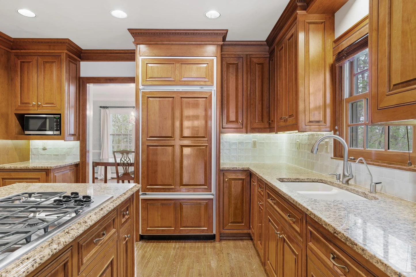 6321 Interlachen Boulevard, Edina, MN 55436
