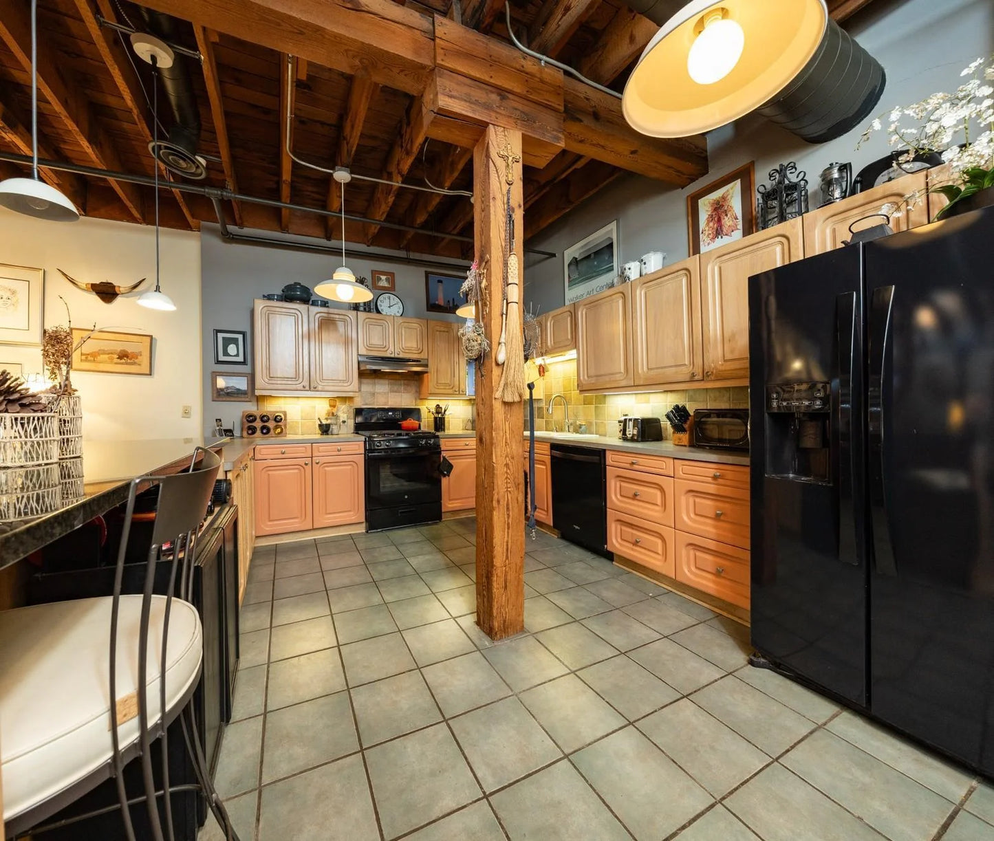 702 1st Street, Minneapolis, MN 55401