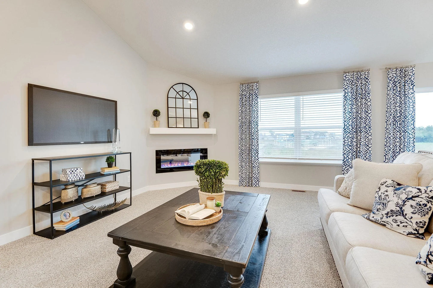 2128 LaTour Drive, Shakopee, MN 55379