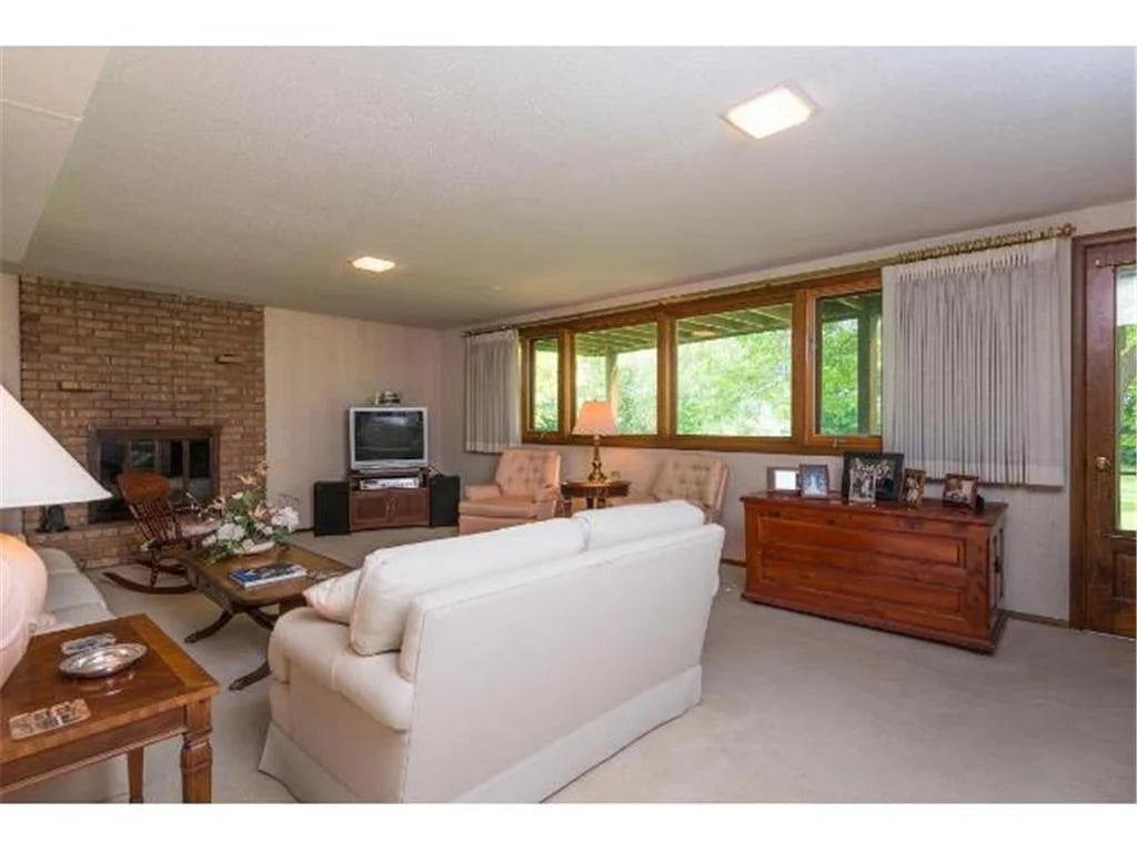 5157 Abercrombie Drive, Edina, MN 55439