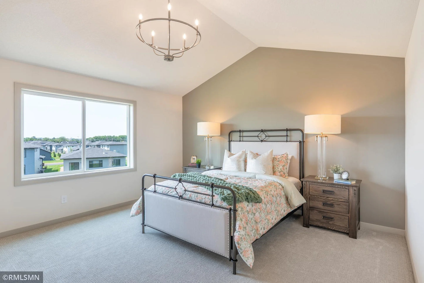 5036 Airlake Draw , Woodbury, MN 55129