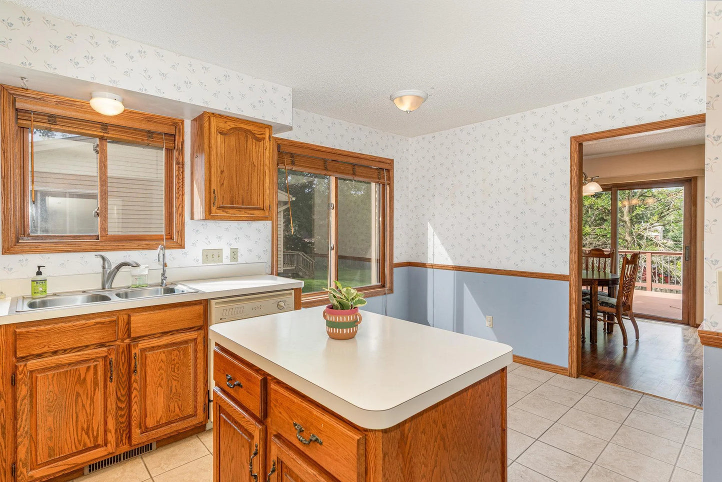 4231 Yorktown Drive, Eagan, MN 55123
