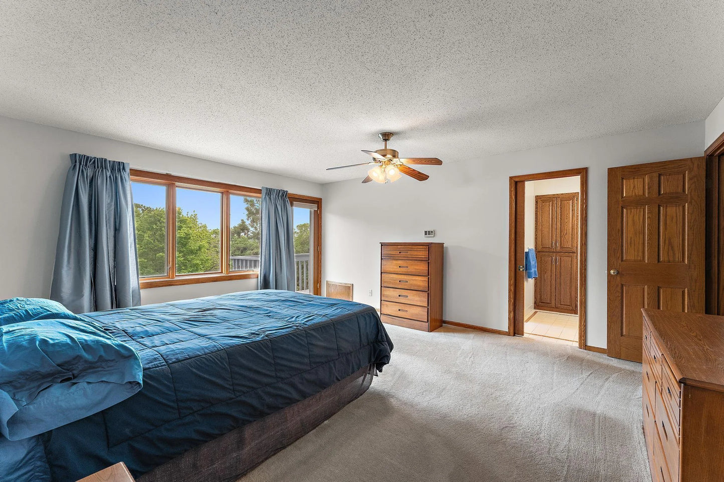 2501 112th Street, Bloomington, MN 55431