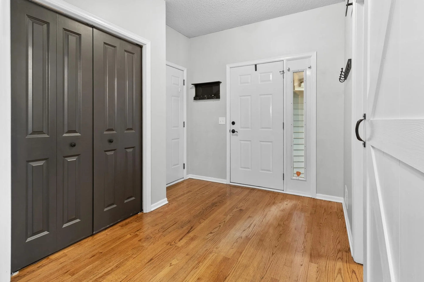 17702 Layton Court, Lakeville, MN 55044