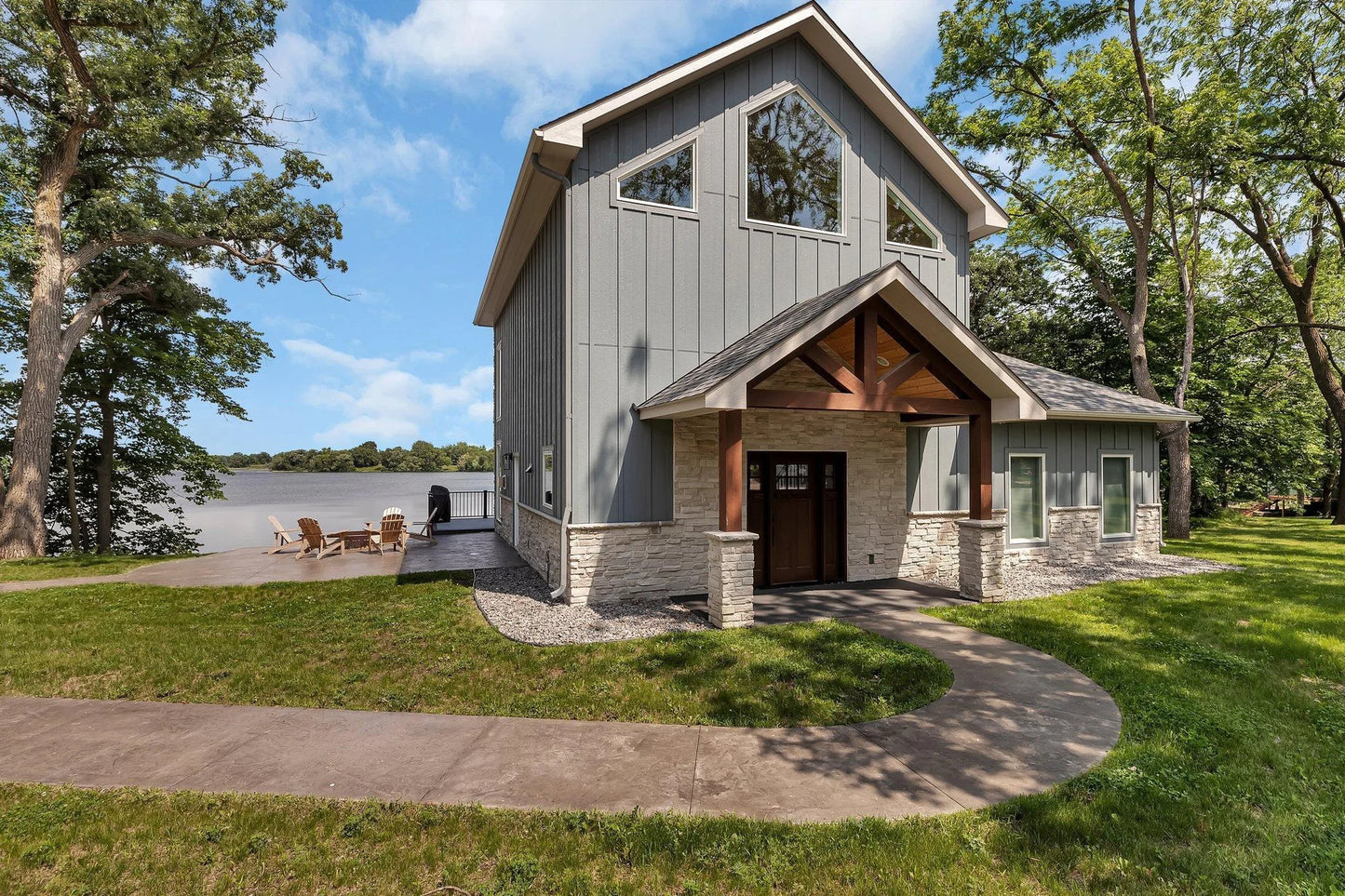 565 Brooks Lake Road, Cokato, MN 55321